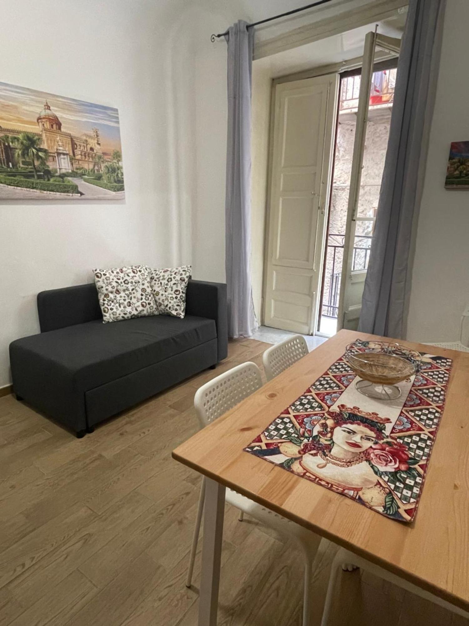 Le Colonne Del Massimo - Apartment In Front Of Massimo Theatre 巴勒莫 外观 照片